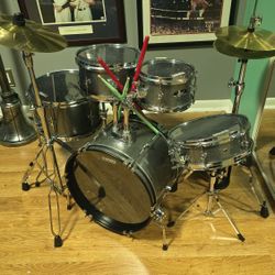 Pearl Junior Drum Set W/Upgraded Parts