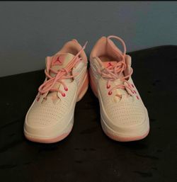 Air jordan max Aura 5 GS ‘white Fierce Pink’