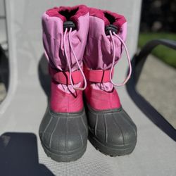 Girls Youth Snow Boots Columbia, Size 6, Waterproof, Warm, like new.