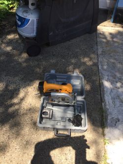 Cordless Circler Saw