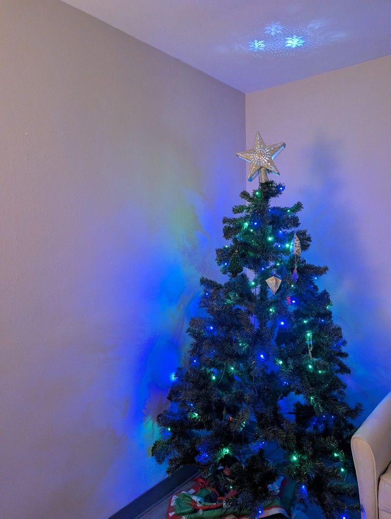 Pre lit Christmas Tree With Projector Light