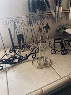 Decorative Metal Easel Stand Lot