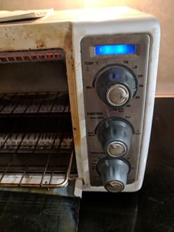 Black & Decker convection countertop oven with Instruction manual & box - toaster  oven for Sale in Irvine, CA - OfferUp