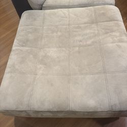 Sectional Sofa 111 By 76 plus 2 Ottomans