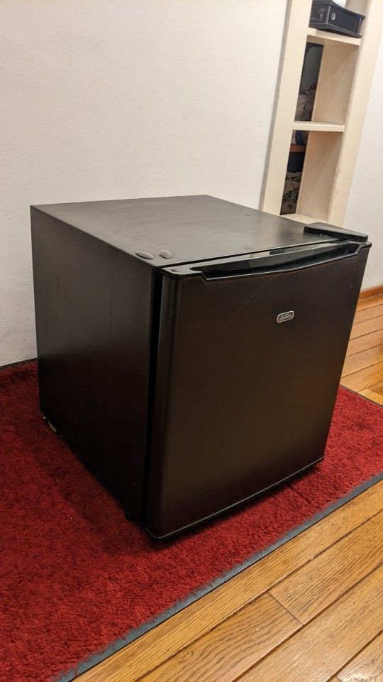Sunbeam Mini Fridge