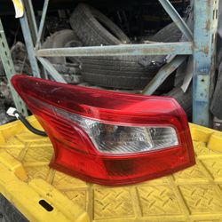 2017 Nissan Sentra Left Driver Tail Light
