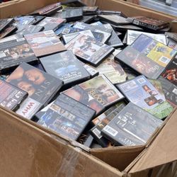 500 Wholesale Random Media Pieces : DVDs, Video Games : PC, XBOX +, CDs, Blu Ray