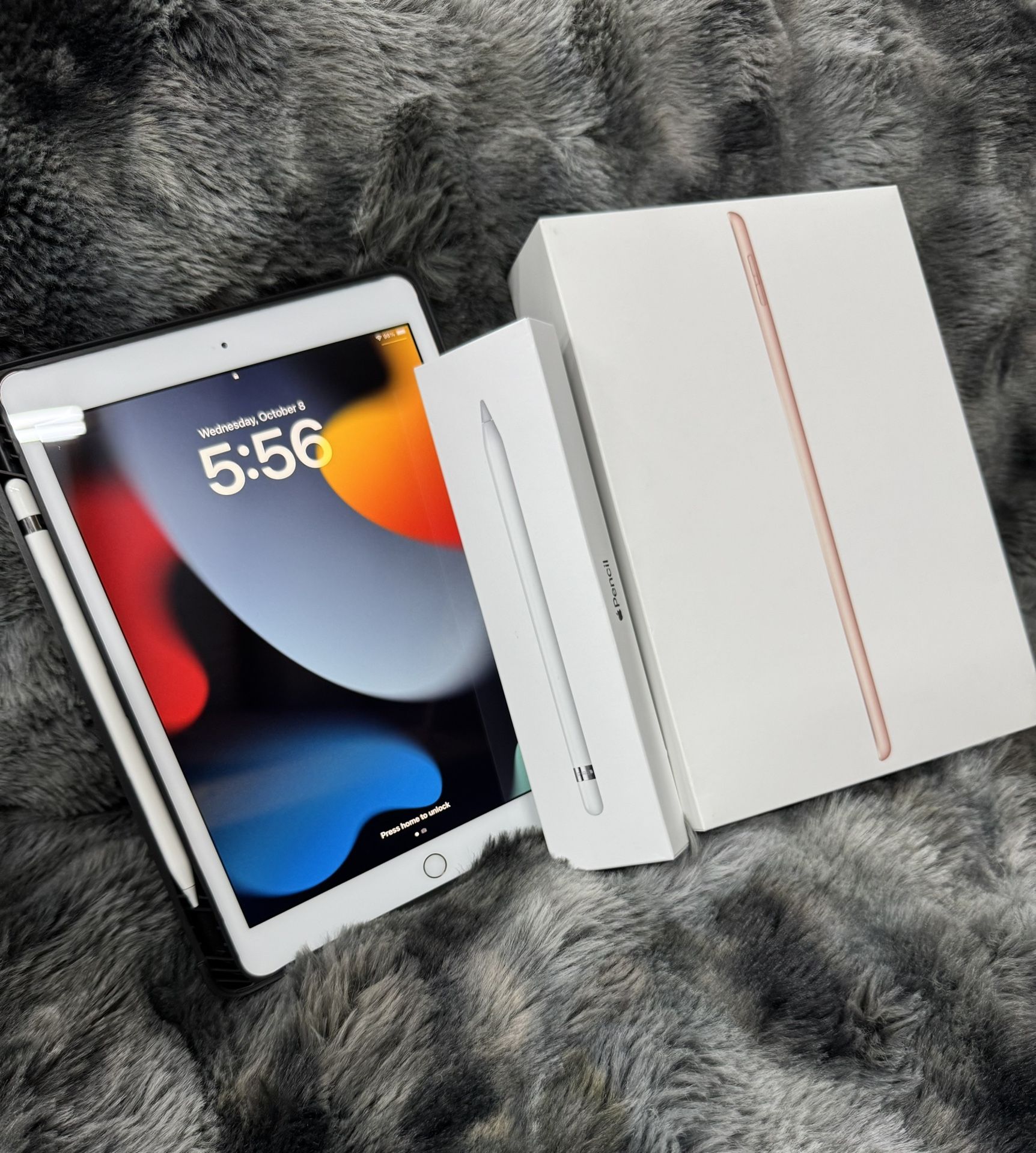 iPad 7th Generation 32GB / Model A2197