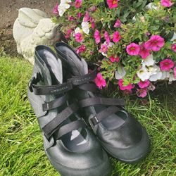 New MERRELL Power Glove Leather Gortex Waterproof Womens Hiking Trail Boots Size 10