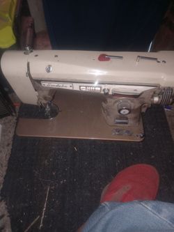 Emdeko sewing machine