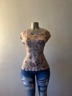 Beautiful Loose Flower & Birds Blouse Size Xs