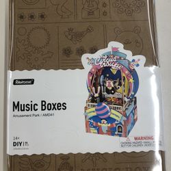 Rolife 3D DIY Puzzle Building Hand Crank Music Box Moving Flavour Ice Cream