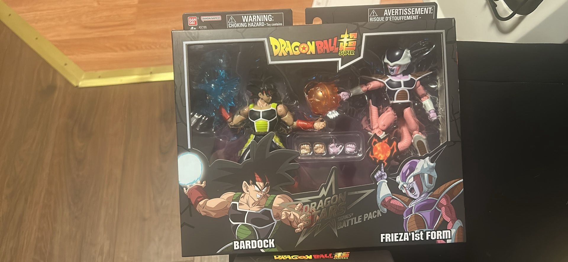 Bardock Vs First Form Frieza 