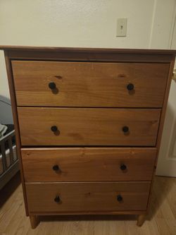 Free Dresser *Uhaul*Pending Pickup*