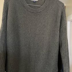 Sweater. Size. S