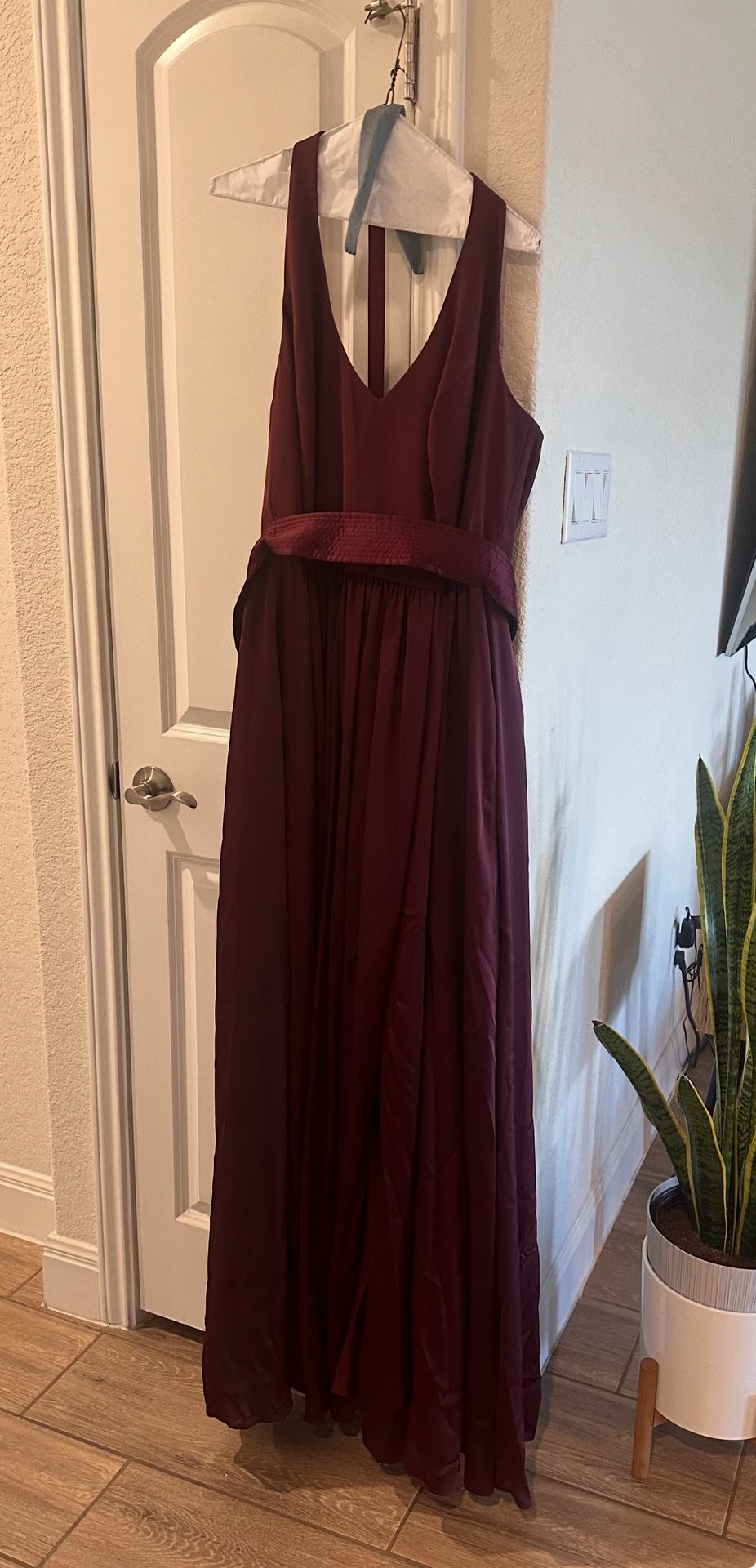 Never Worn Vera Wang Formal Dress. Size 18