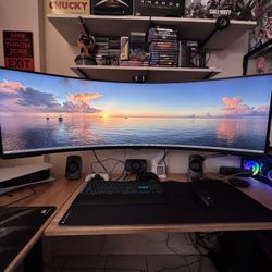 Samsung Odyssey Neo G9 57”