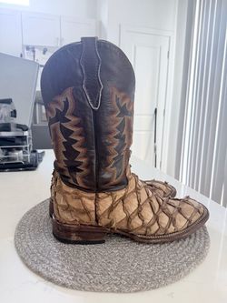Pirarucu Boots Size 10