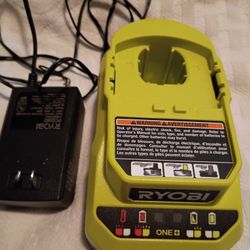 RYOBY Charger