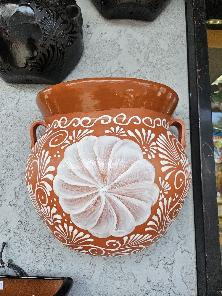Large, White/ Brown Wall Decor Maceta 🤍🏵🤎Esty: Casamxartesanal, 562-348-2841