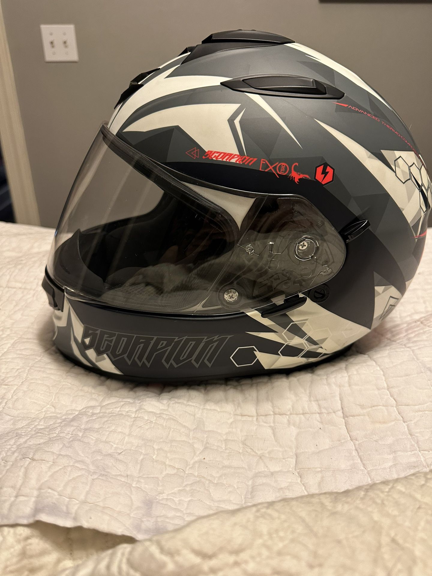 Size Large Scorpion T510 Motorcycle Helmet