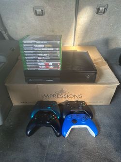 Xbox One Console Bundle with 4 Controllers and 10 Games