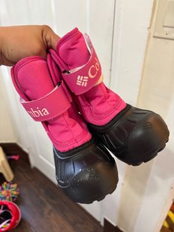 Snow boots