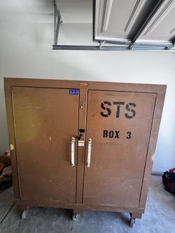 Knaack tool box
