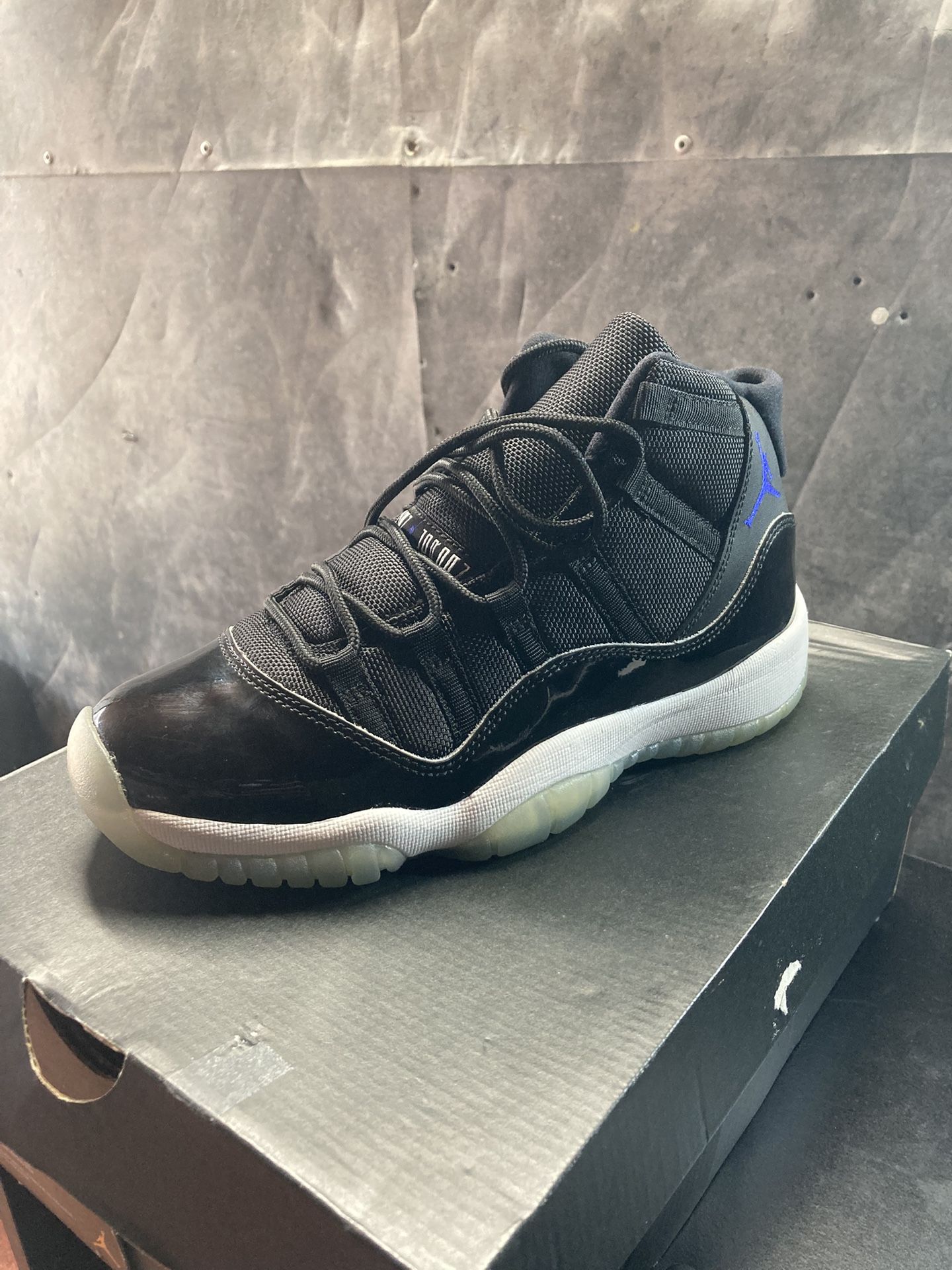 Jordan 11 Retro Space Jam