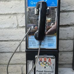 Payphone w/ Rare Olympic Change Cover Plate