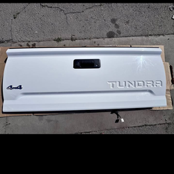 Toyota Tundra Tailgate