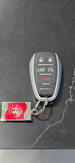 Alfa Romeo Giulia Key Fob