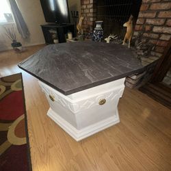 REFURBISHED COFEE TABLE 