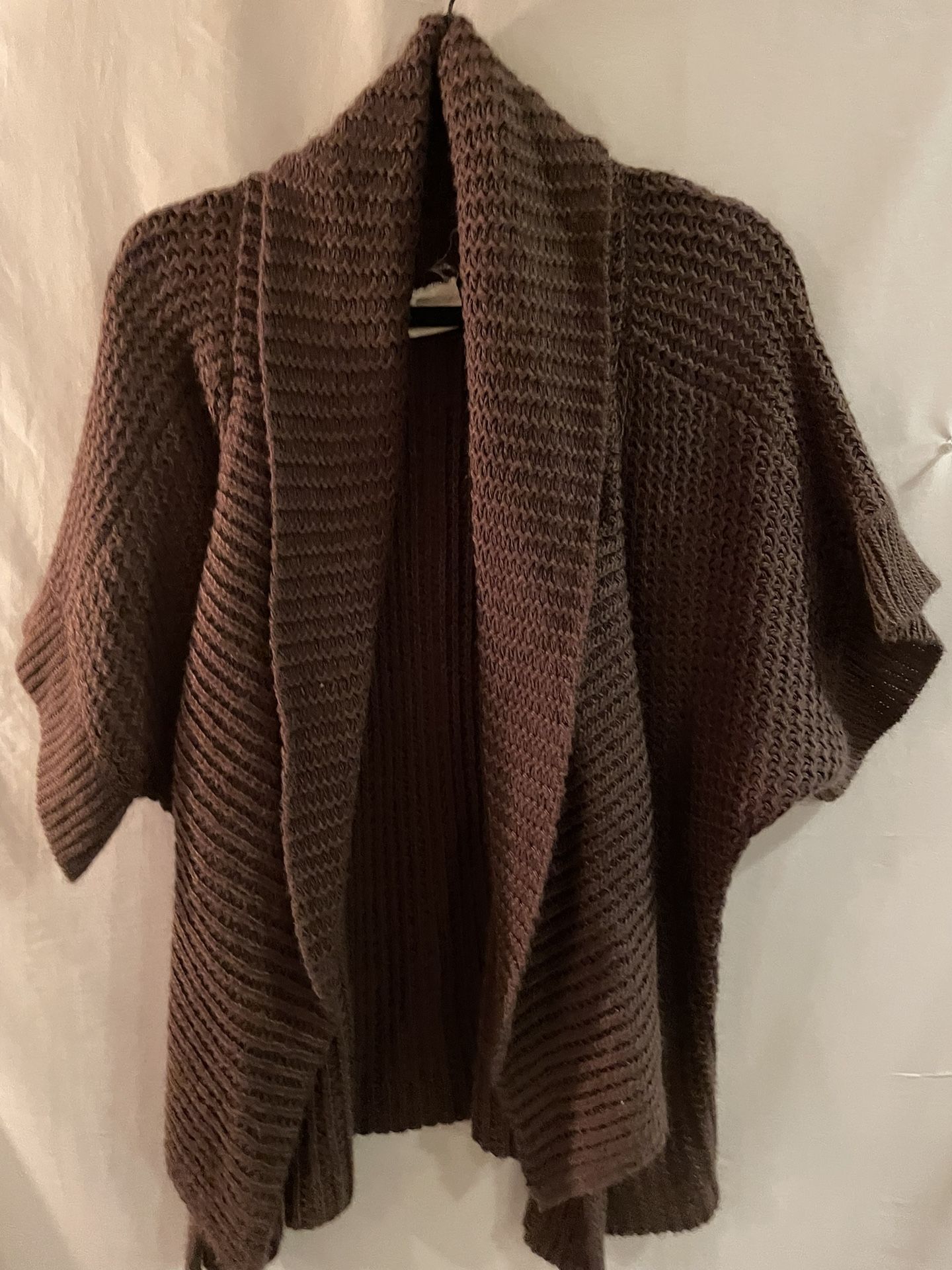 Ladies Womens Small M Renn cute chunky brown poncho type cardigan sweater