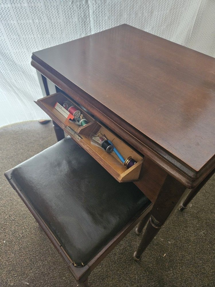 Singer Sewing Machine In Wooden Cabinet $250