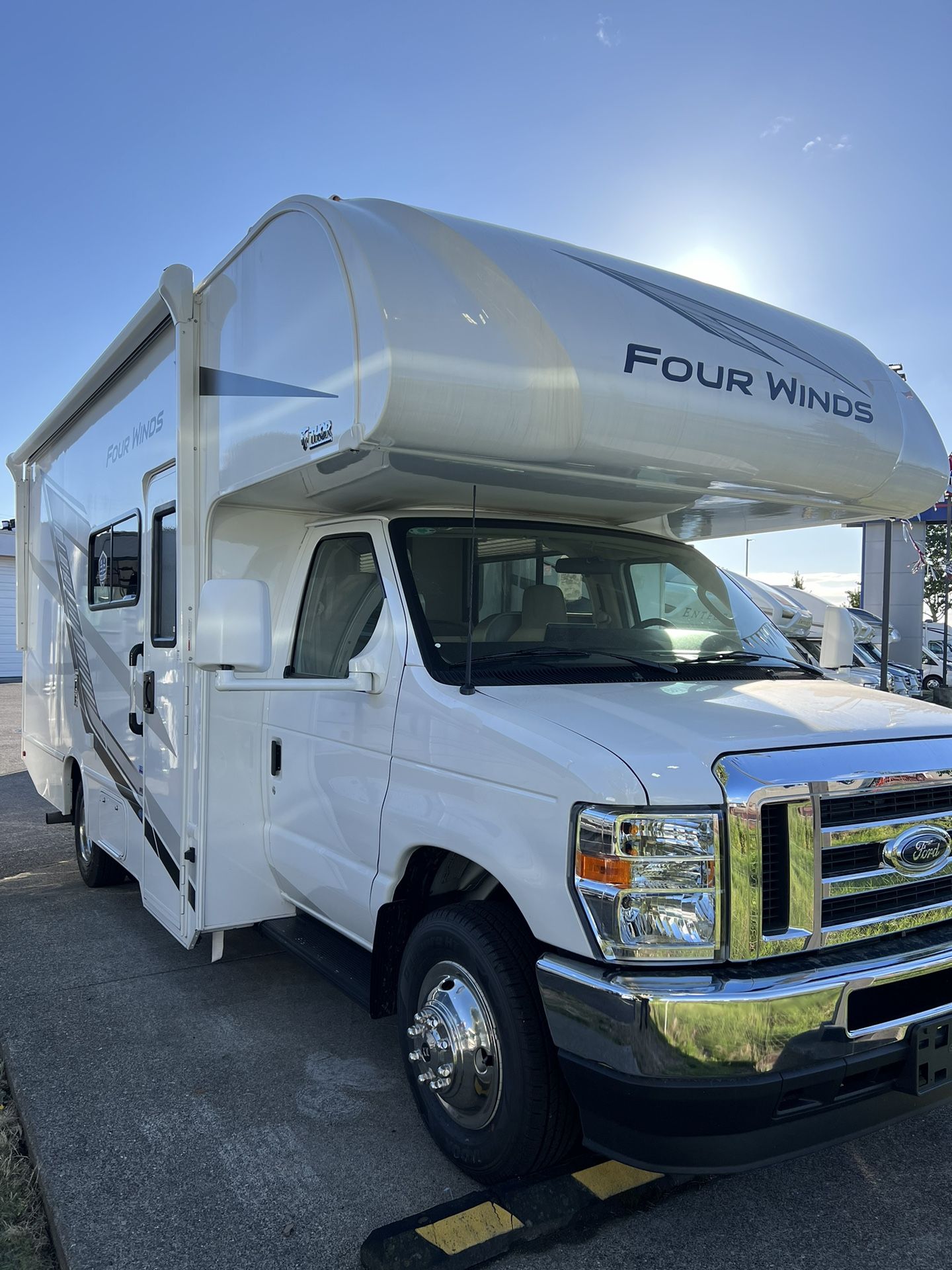 2025 Thor Four Winds 22B