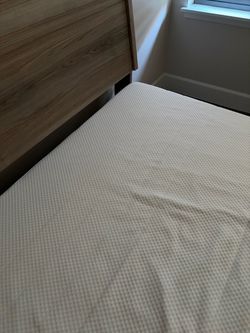 Queen mattress