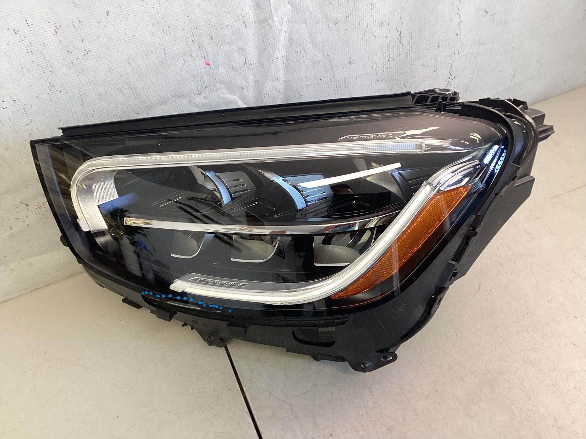 2020-2021-2021-2022-2023 MERCEDES GLC300 HEADLIGHT LEFT SIDE USED OEM
