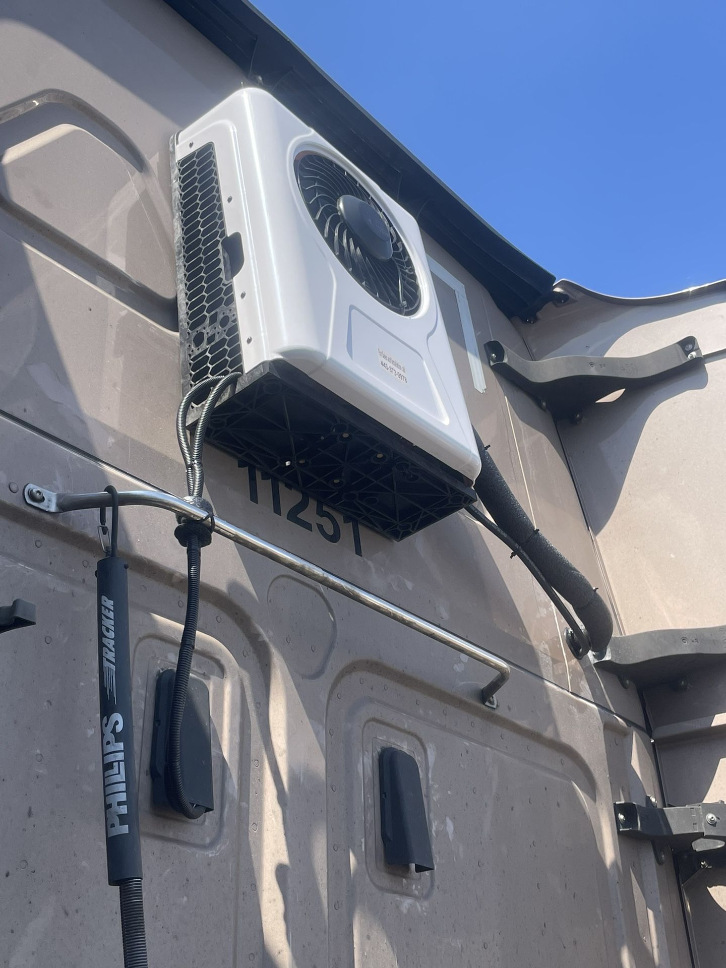 No idle 12 V AC For Semi