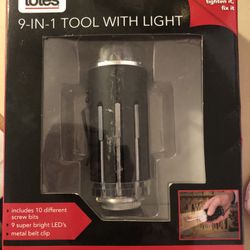 Totes 9-in-1 Tool With Light
