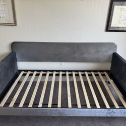 Day Bed