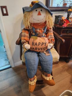 Hobby Lobby Happy Harvest Scarecrow - NWT - $40 OBO