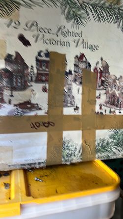 42 piece of Victorian lighted village