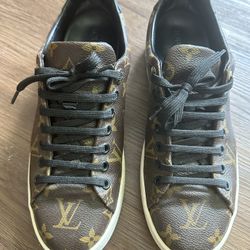 Louis Vuitton Women’s Sneakers 