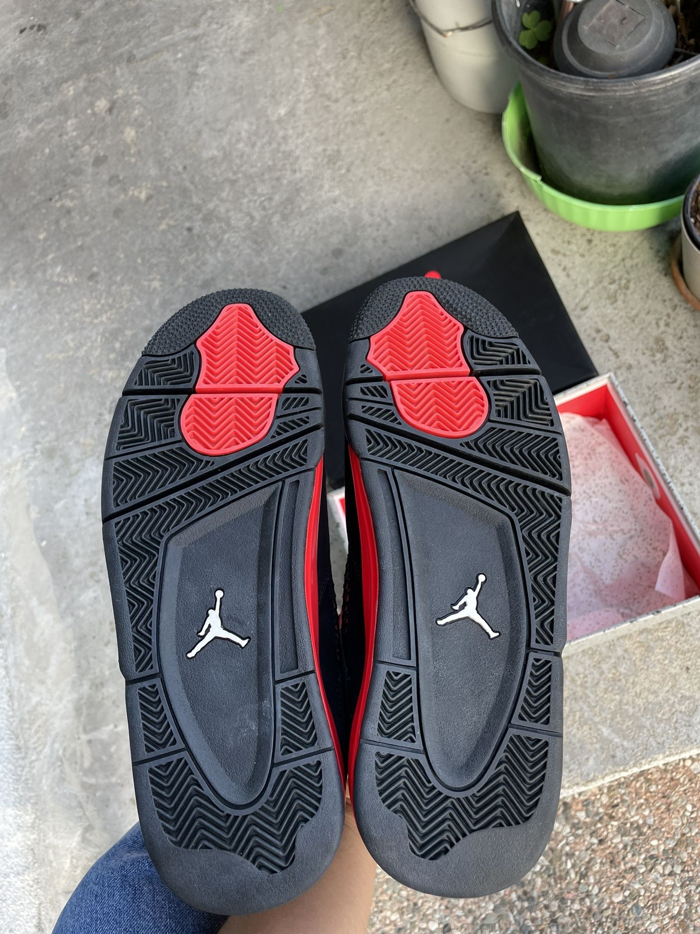 Air Jordan 4 Red Thunder