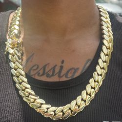 Handmade polished Miami Cuban Links necklace 🔥🔥