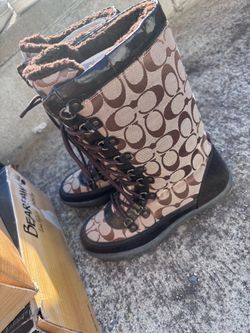Coach Signature Lace-Up Winter Boots
