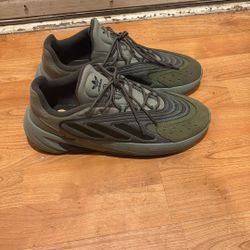 Adidas OZELIA SHOES
