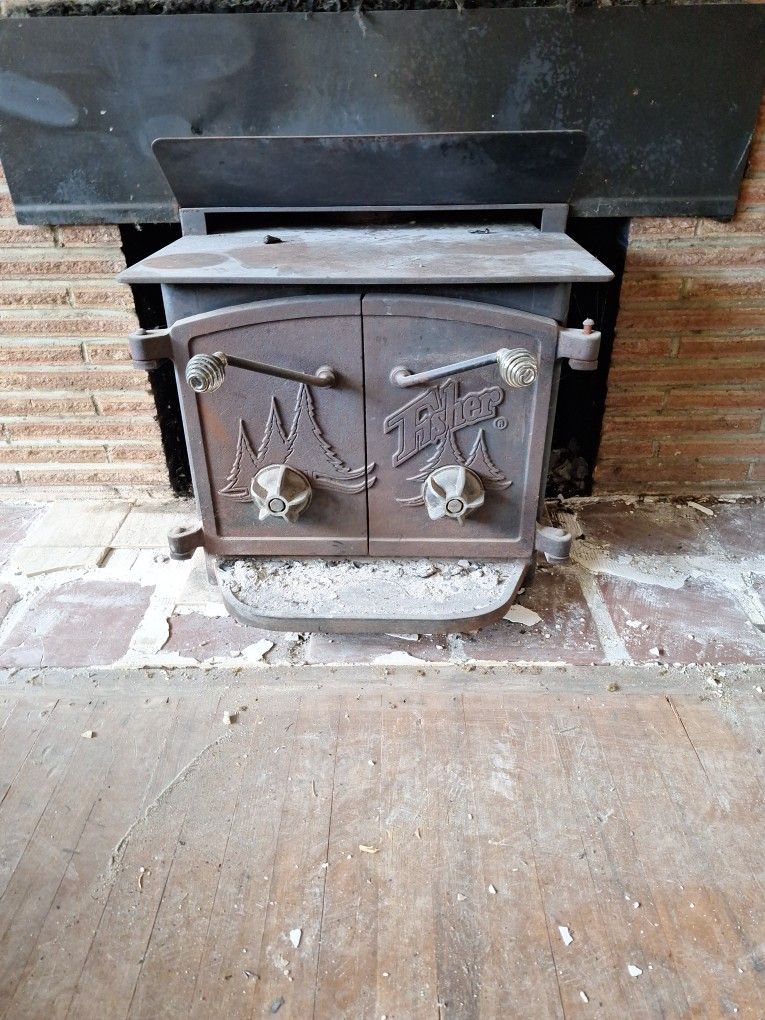 Wood Burning Stove / Fire Place