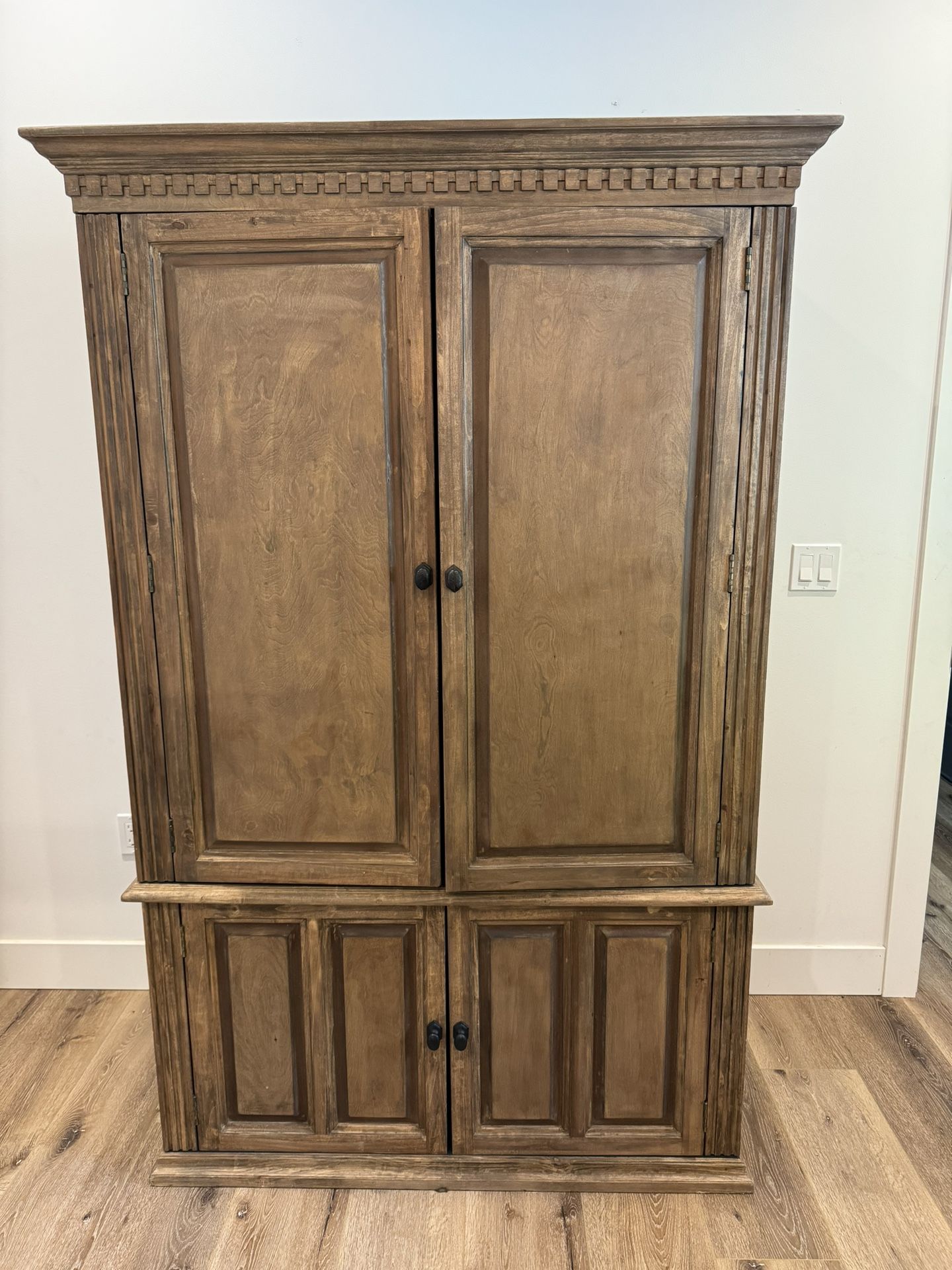 Big Armoire